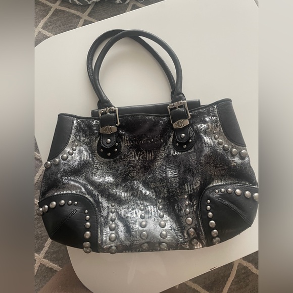 Just Cavalli
Leather handbag
good condition
Black, Leather - Picture 1 of 5